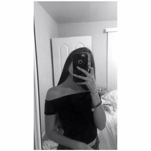 Meet your Posher, Daniela